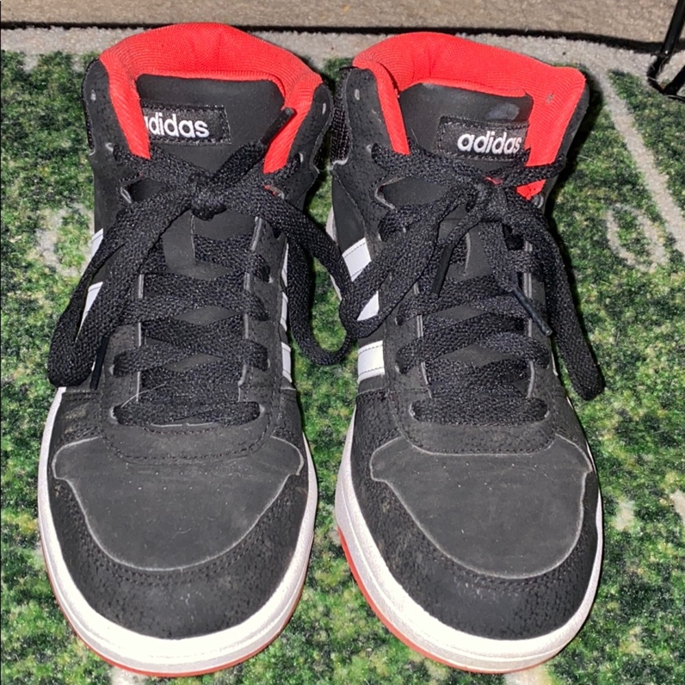 Boys Adidas Sneakers.